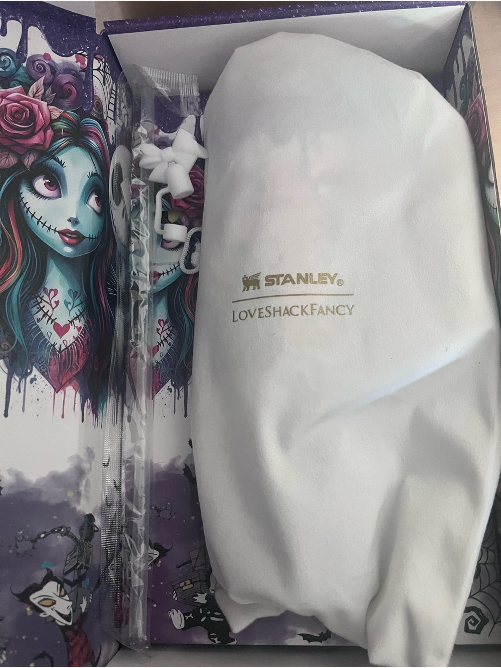 Stanley nightmare before Christmas Purple White Skull & Floral Quencher Tumbler - Picture 3 of 7